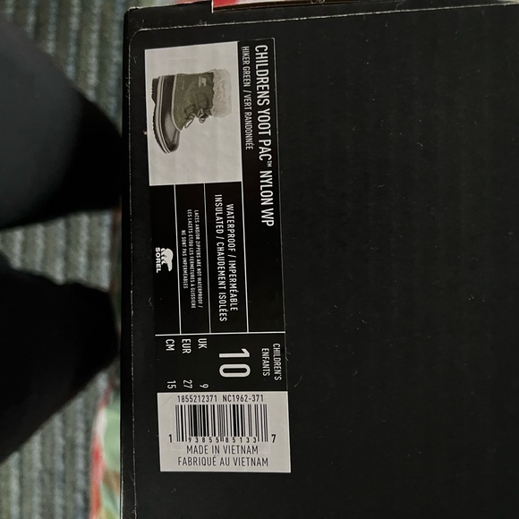 BRAND NEW IN BOX Toddler Sorel snow boots - Picture 3 of 3